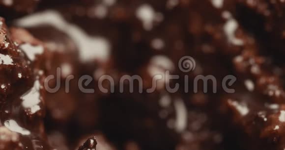 巧克力质地的特写不同类型的巧克力视频的预览图