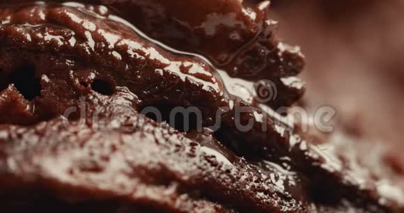 巧克力质地的特写不同类型的巧克力视频的预览图
