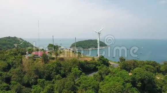海边的风车风力发电站高清空中无人机射击泰国视频的预览图