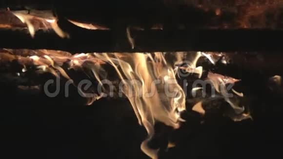燃烧的火火焰视频的预览图