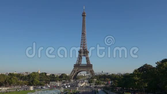 埃菲尔铁塔日光景观视频的预览图