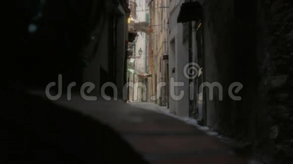 拉皮尼亚圣雷莫窄街视频的预览图