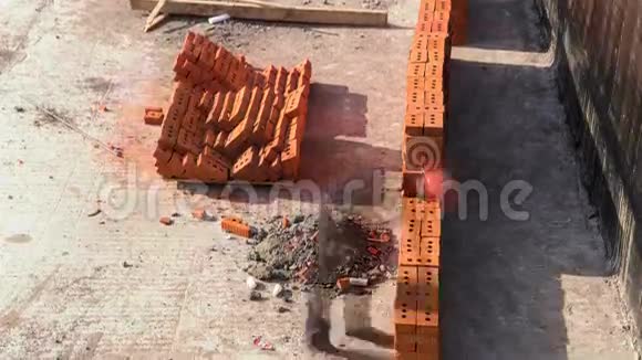 施工泥工砌砖安装视频的预览图