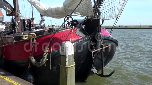 荷兰伏伦达姆的传统船视频的预览图