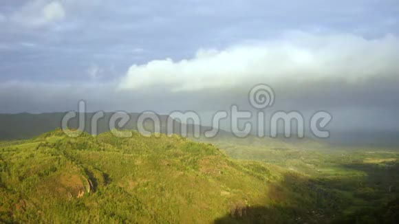 日惹潘谷山空中景观片段视频的预览图