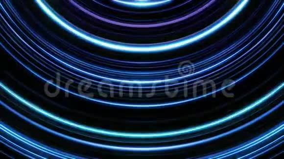 霓虹灯彩色弯曲线闪烁在黑色背景无缝循环动画弧形的蓝色和窄条纹视频的预览图