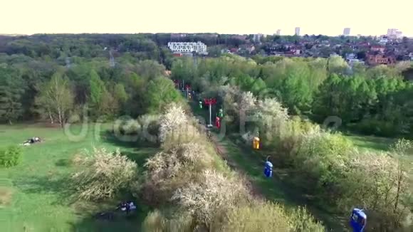 哈尔科夫高尔基公园索道美景视频的预览图