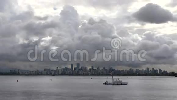 温哥华城市景观云时程4K多动症视频的预览图
