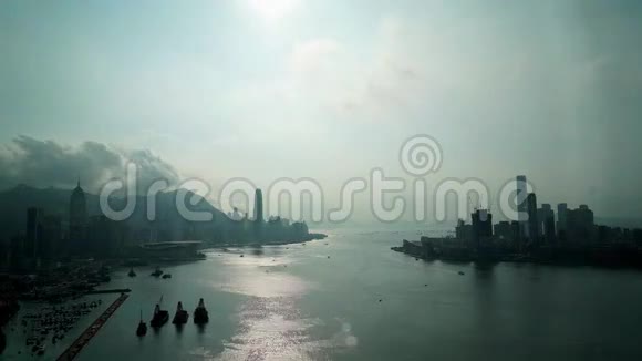 从上面看到香港维多利亚湾视频的预览图