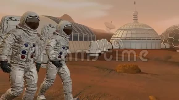 火星上的殖民地两名宇航员在火星表面行走探索火星任务未来殖民和空间探索视频的预览图