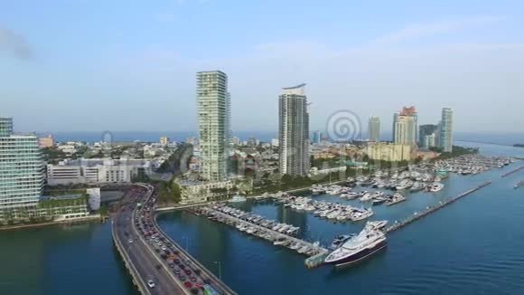迈阿密海滩码头的空中录像5视频的预览图