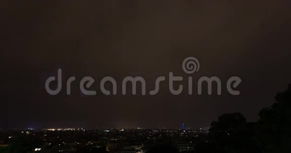巴黎4KDCI上空的闪电风暴视频的预览图