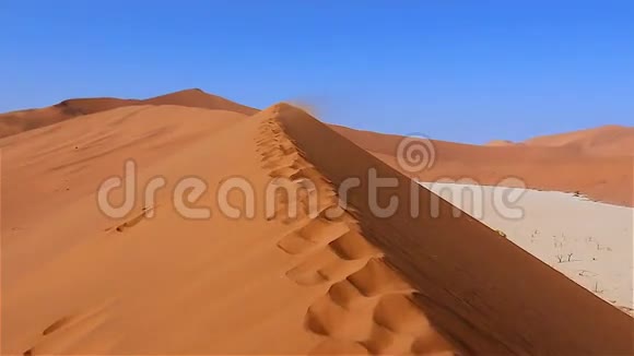 纳米比亚沙漠沙丘变焦Sossusvlei视频的预览图