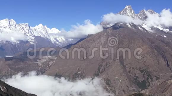 登波切寺Khumbu谷全景4k视频的预览图