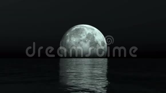 夜晚满月从水中升起科幻场景视频的预览图
