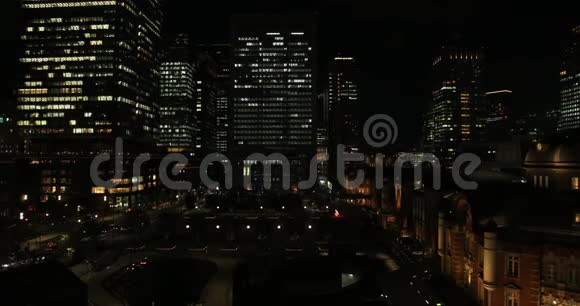 东京商业城的夜景高角宽景拍摄视频的预览图