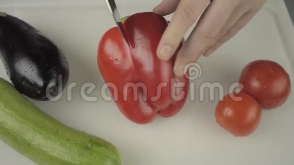 手切红钟椒宏健康食品理念视频的预览图