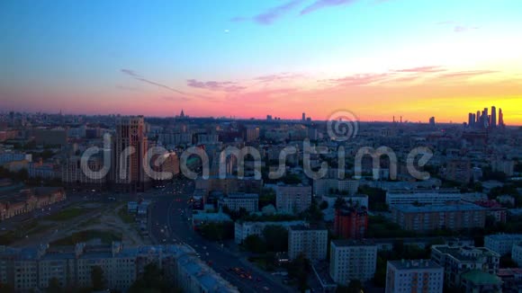 莫斯科从高处落下的夕阳视频的预览图