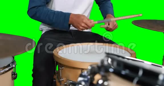 男鼓手打鼓视频的预览图