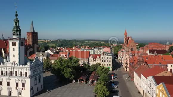 波兰文艺复兴市政厅的鸟瞰图视频的预览图