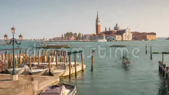 日落威尼斯教堂圣乔治玛吉奥尔湾全景4k时间流逝意大利视频的预览图