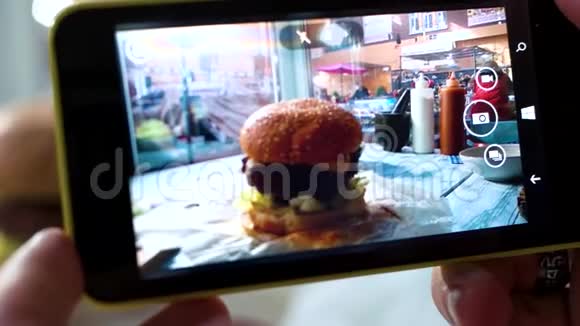 手机拍摄汉堡视频的预览图