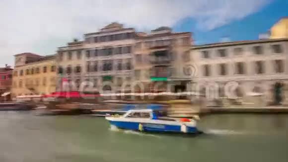 白天威尼斯大运河渡轮公路旅行乘坐全景4k时间流逝意大利视频的预览图
