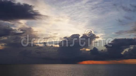 日落天夏日结束佛罗里达湖4k美国视频的预览图