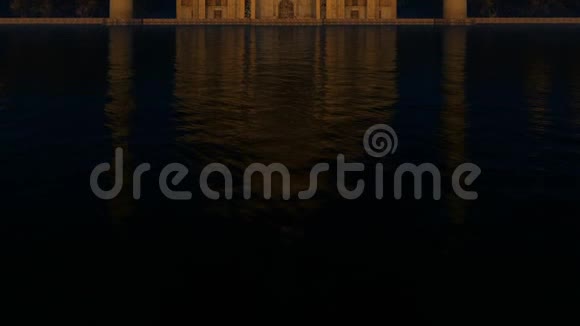 黎明时泰姬陵湖光山色视频的预览图