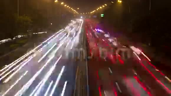 北京夜间第二条跑道视频的预览图