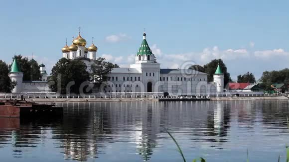 伊斯帕蒂耶夫修道院视频的预览图