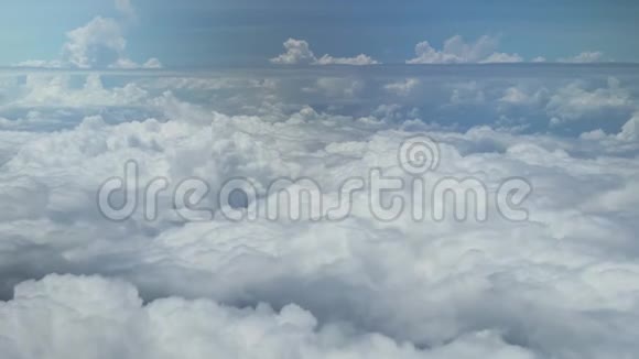 莫斯科地区上空积云的空中观察视频的预览图