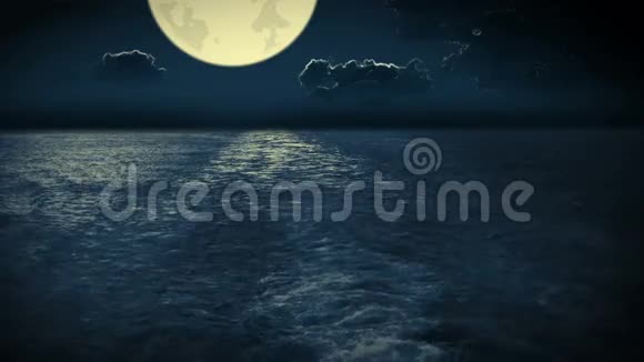 在夜间海洋航行视频的预览图