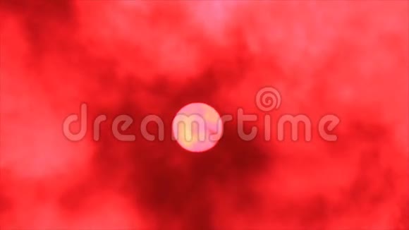 太阳盘在红雾云中视频的预览图