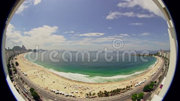全景Fisheye景观Copacabana海滩视频的预览图