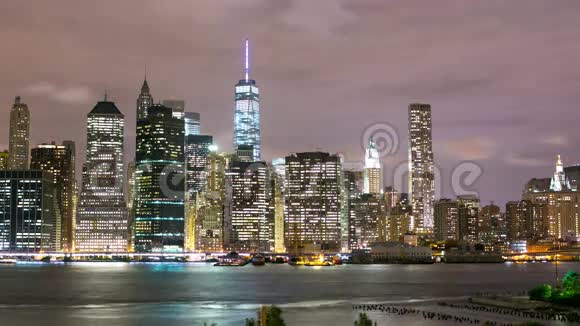 夜光弗雷多塔从纽约经过4公里的时间视频的预览图