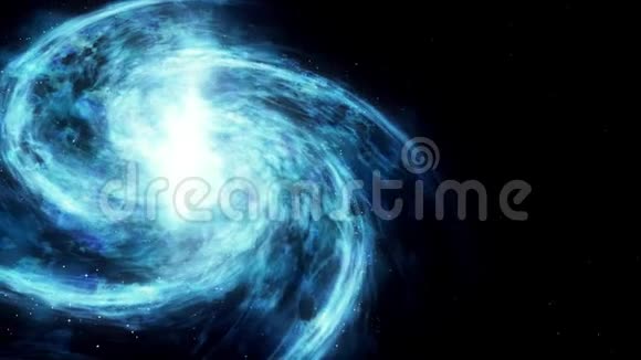 螺旋星系绕着它的轴转戏剧性的背景视频的预览图