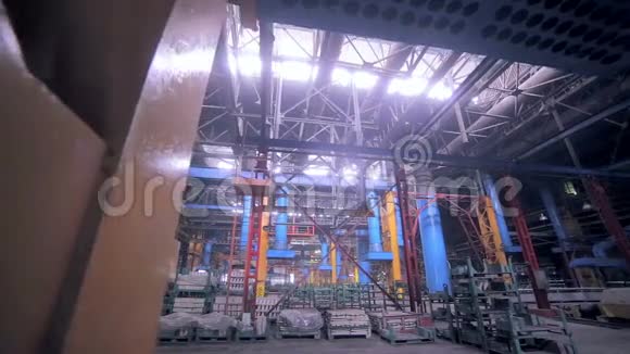巨型工业工厂印支视频的预览图