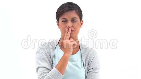 女人把手指放在嘴上视频的预览图