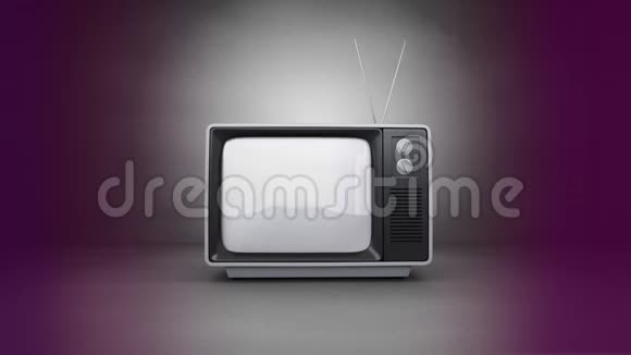 在灰色和紫色背景下屏幕上有城市景观的旧电视视频的预览图