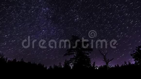 夜空中的星星小径视频的预览图