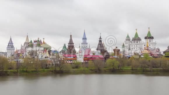 莫斯科天空多云的克里姆林宫视频的预览图