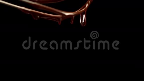 搅拌融化的巧克力视频的预览图