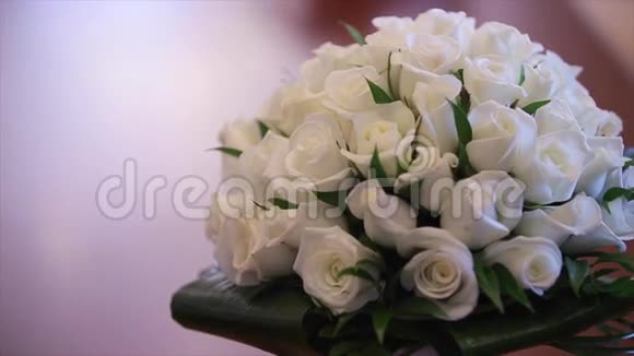 白玫瑰优雅束束视频的预览图