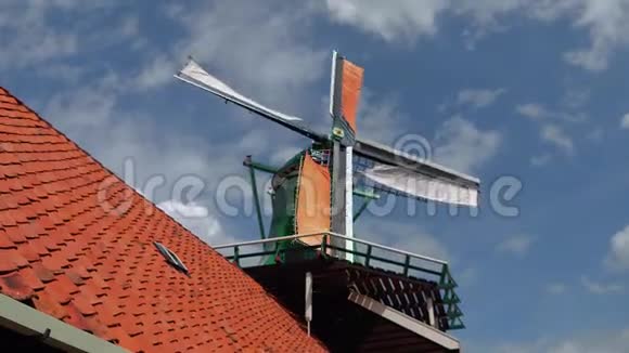 荷兰美丽的风车视频的预览图