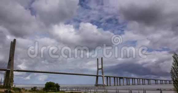 VascodaGama悬索桥延时高清视频的预览图