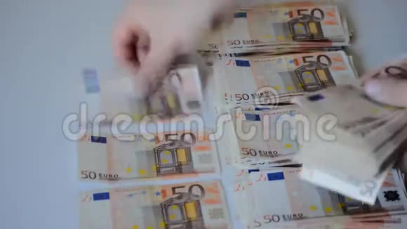 钞票堆叠和计数视频的预览图