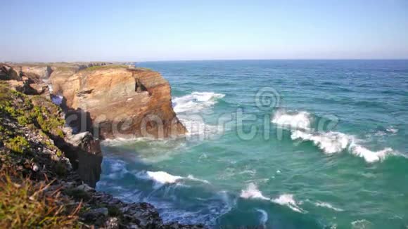 西班牙里巴多的悬崖和海视频的预览图