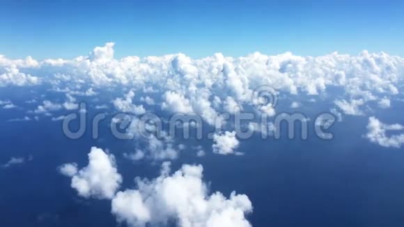 白云从飞机上看到视频的预览图