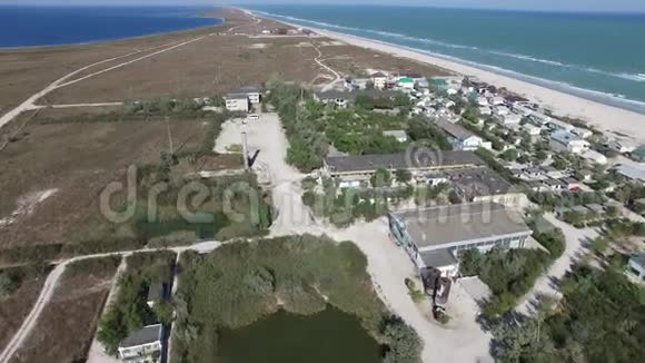 阿里亚豪华的海岛度假胜地异国情调的白沙滩视频的预览图